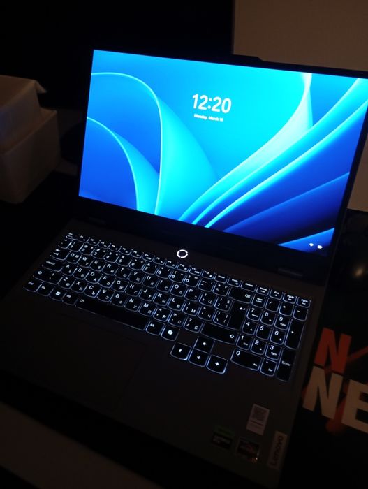 Леново LoQ 15 Геймърски лаптоп