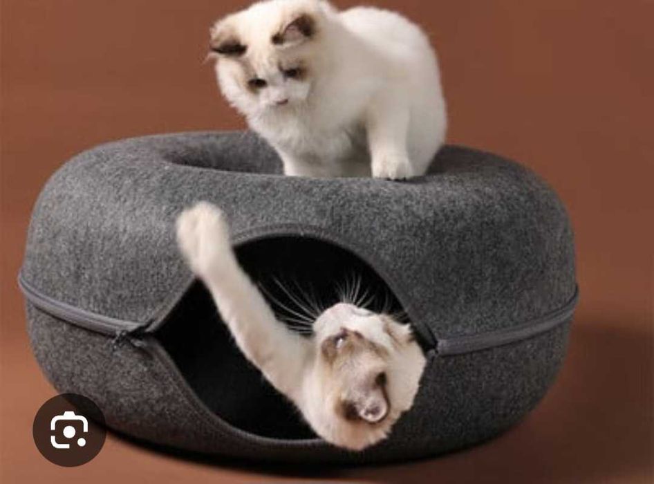 Легло за котки с цип тунел