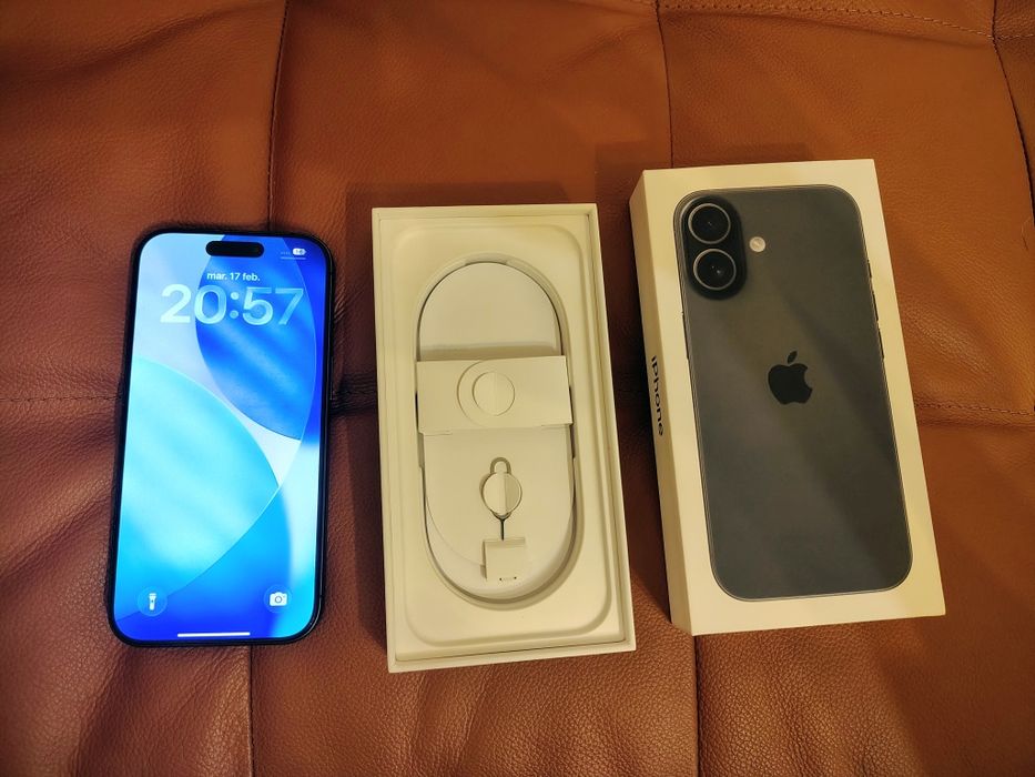 Vand iPhone 17 - 256 GB - 100% Bat - 80 cicluri