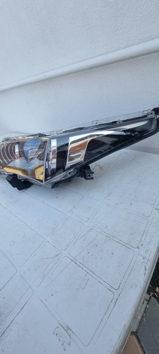 Far stanga Toyota corolla