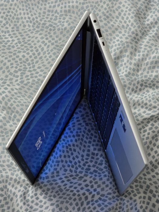 Laptop HP EliteBook 830 G10 512SSD