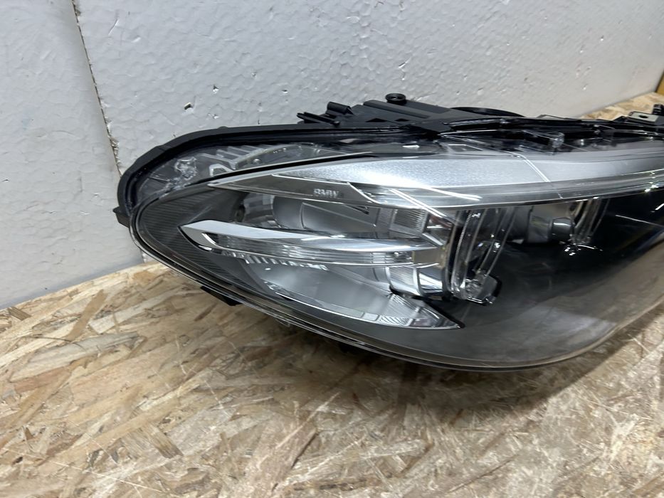 Far faruri bmw F10 F11 seria 5 LCI bi xenon adaptiv 2013-2016