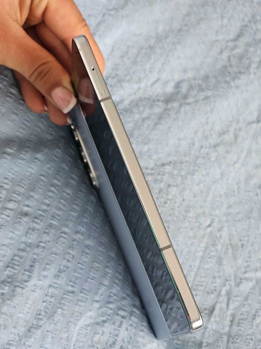 Samsung Z Fold 5