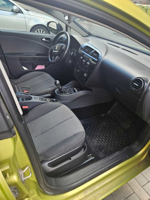 SEAT Leon 2010 — imagine 5