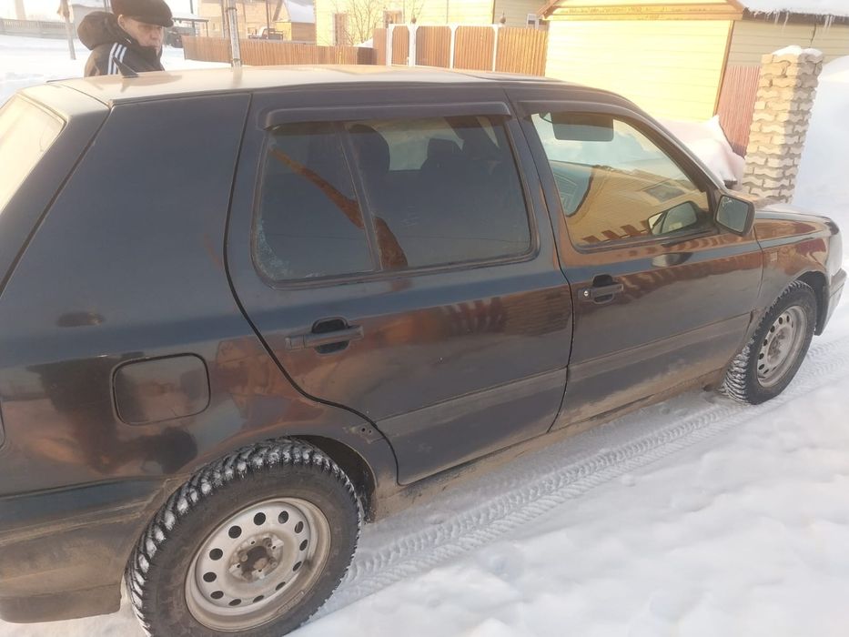 Продам машину Гольф