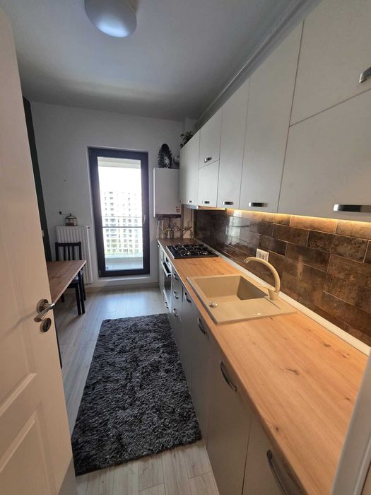 Garsonieră modernă cu vedere la parc, Exigent Plaza, 10 min. de metrou sau Politehnică