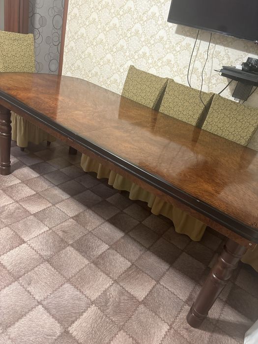 Продаю стол 3-3,5м