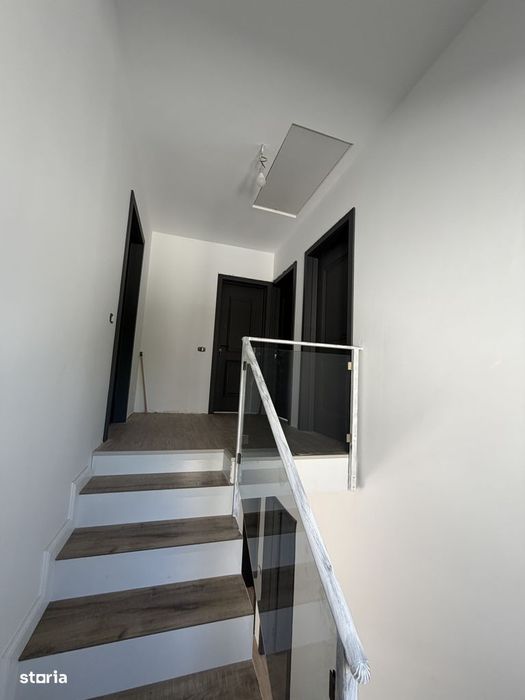 Casa nouă cu 4 camere și curte privată