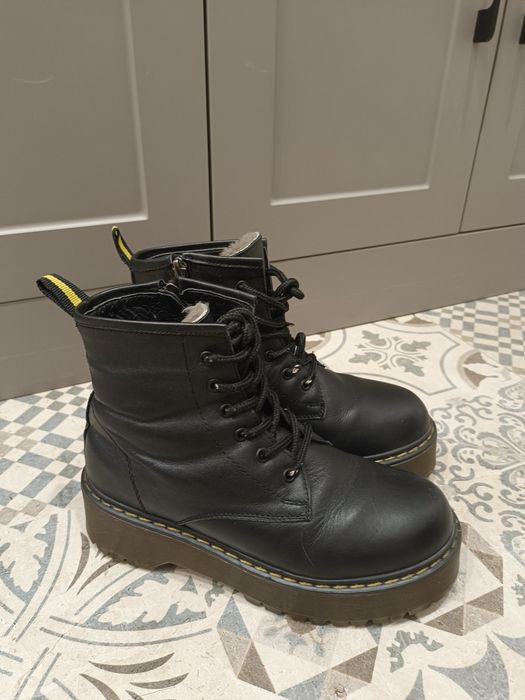 Бесплатно размер Хs, ботинка 34