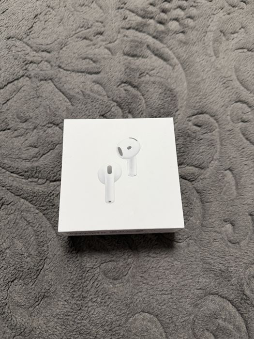 Airpods 4 active noise cancellation