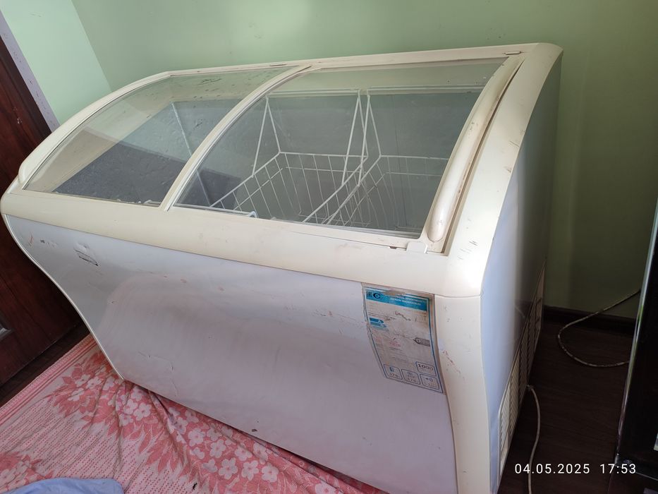 Витрина Холадилник ва Морозилник сотилади