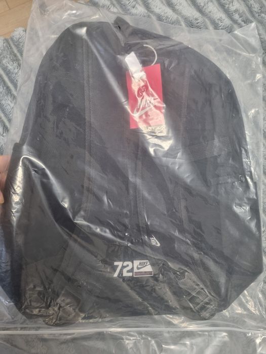 Rucsac nou Nike cu etichetă