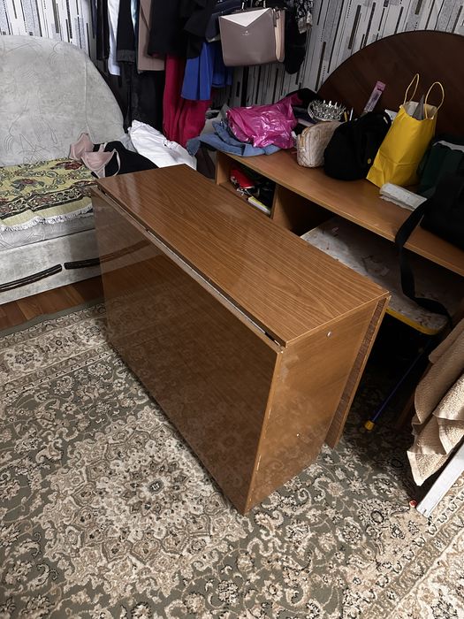 продам стол хорошего качества