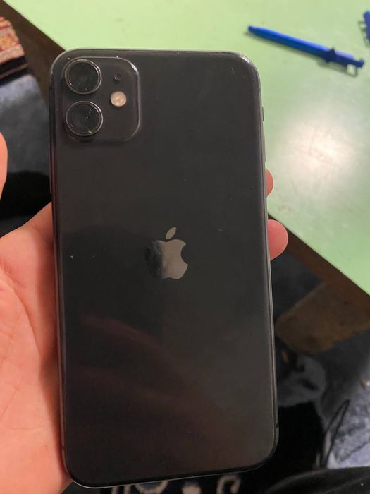 Iphone 11 sotiladi
