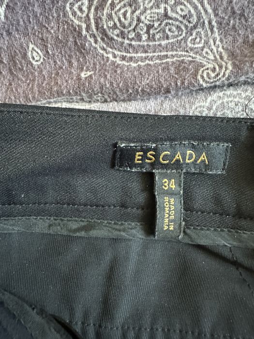 Pantaloni casual Escada XS