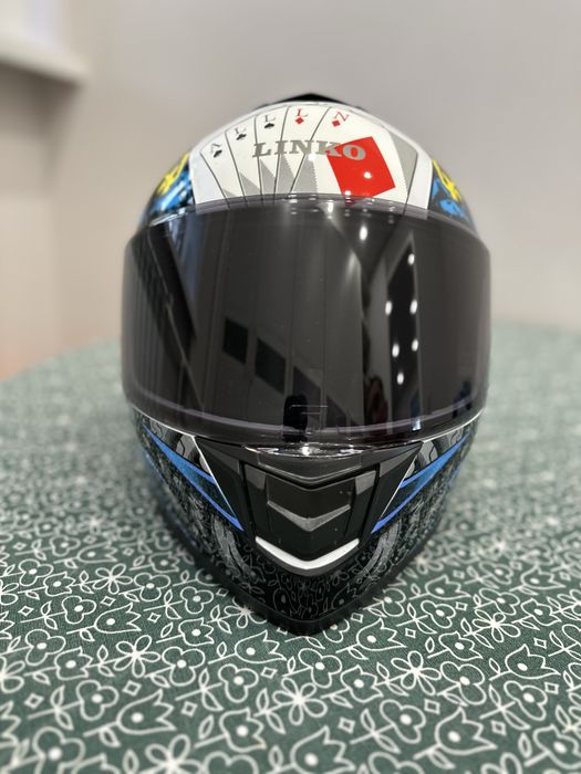 Продам мотошлем в отличном состоянии