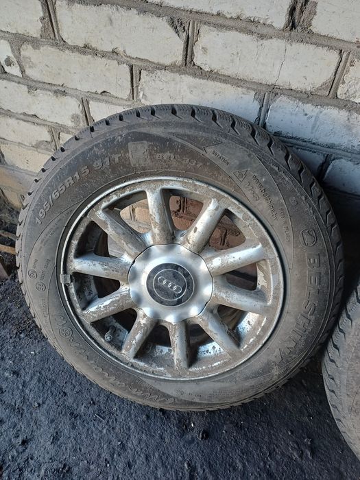 Продам диски с резиной ауди 100 с 4