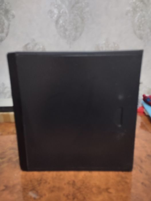 DDR 2 ПК камплект нету харда
материнский плата 
прасесир,
 кулер ,
опе