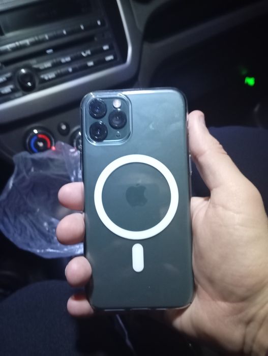 Iphone 11 pro mosh rangi