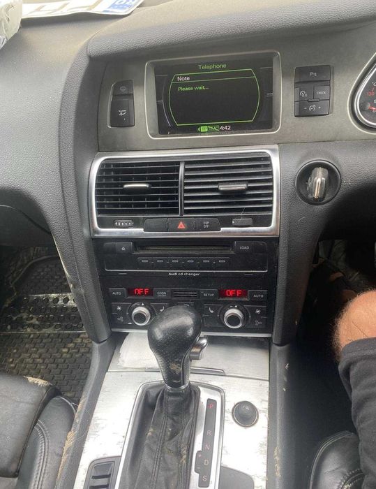 Piese Audi Q7  3.0 , 171 kw  din 2006  - bug