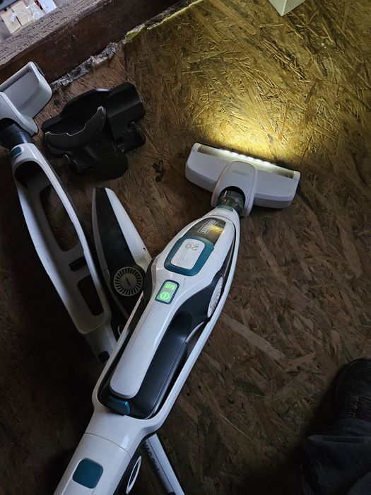 2 aspiratoare  fara fir Leifheit Regulus 2 in 1