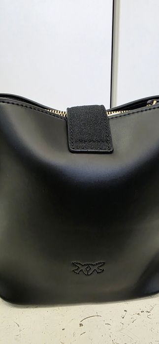 Дамска чанта Pinko черна