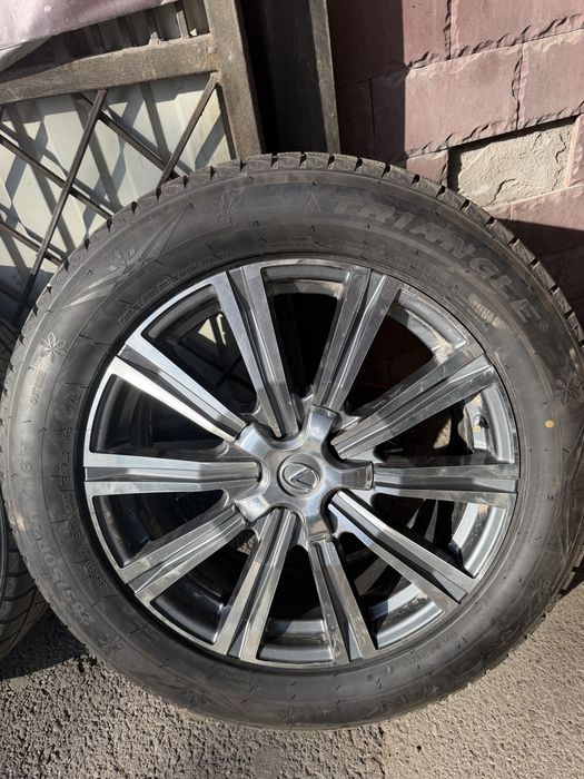 Lx570 285/50 R20