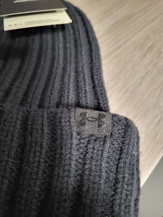 Căciulă Under Armour, nouă cu etichetă