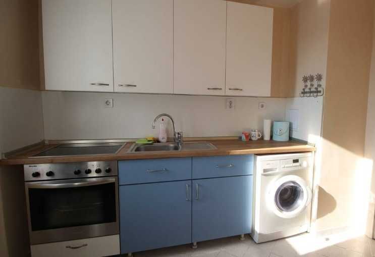 Дава се под наем Двустаен апартамент в Бургас, Славейков - 57 кв.м за 210 € - Снимка #1