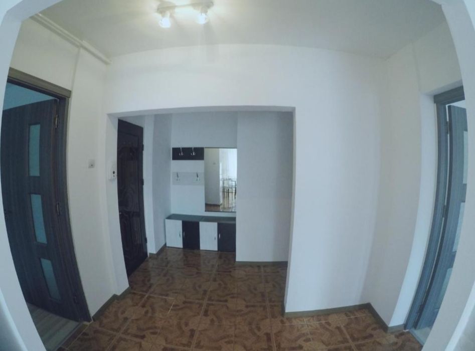 Închiriez apartament zona Spitalul Județean