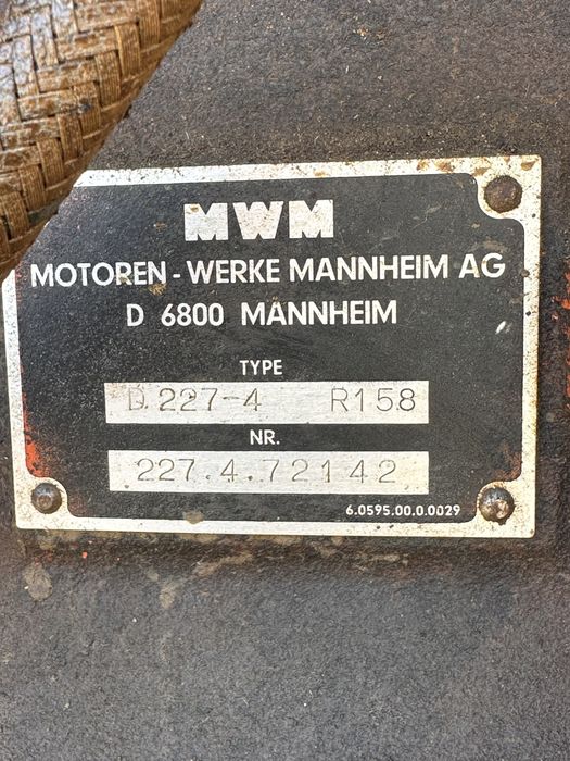 Piese//utilaje/ Tractor Renault 651.               Piese utilaje