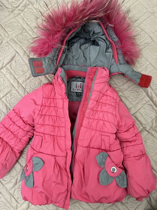 Зимний комбинезон: пуховик и штаны на девочку