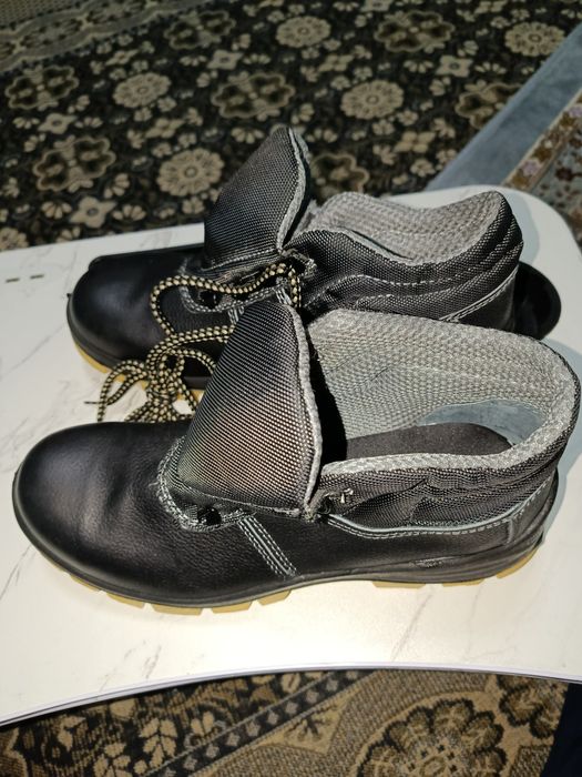 Ботинкалар бор ишлашга