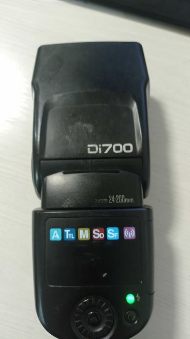 Вспышка на Canon, Di 700, б/у