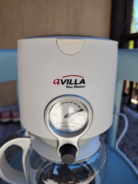 Cafetieră Avilla 0208 (capacitate 1.5L, 1080W)