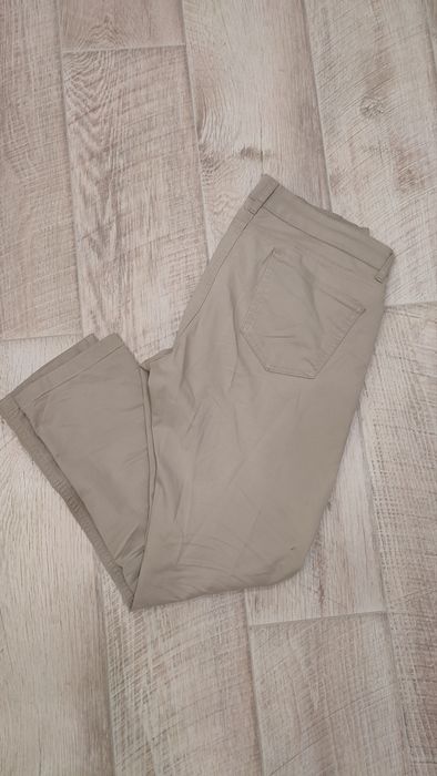 Мужской брюки, футболка, кепка и сапоги. Все за 5000 тг