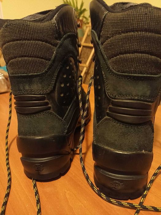 La Sportiva bocanci tehnici de iarnă impecabili - mărimea 40,5