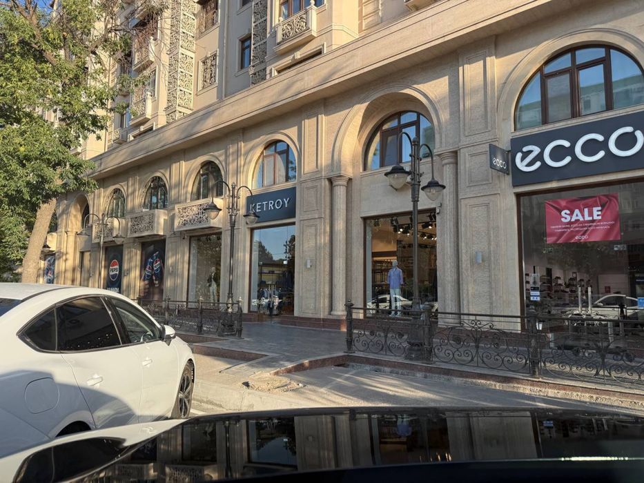 Продается нежилое помещение в новостройке на новомосковском?