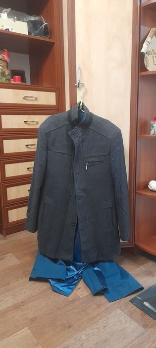 Срочно продам 2 пальто