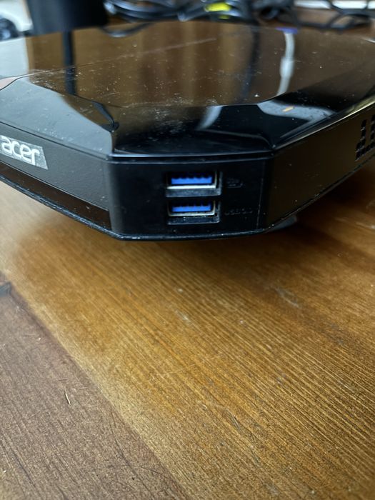 Компютър Acer Revo RL 80 - страхотно  HTPC