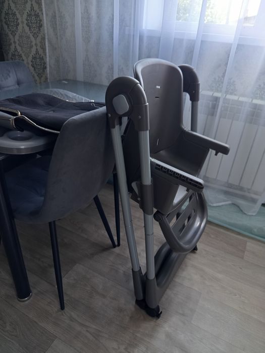 Столик для кормления ребенка