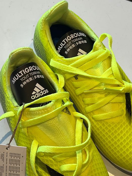 Обувки за футбол, бутонки и борцовки