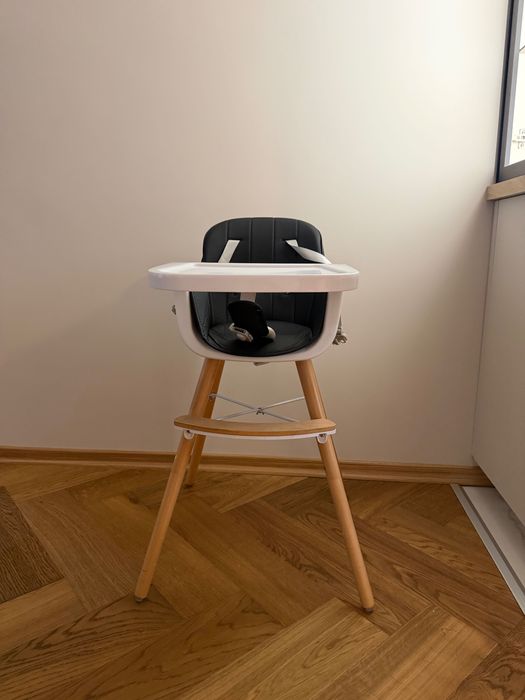 Дървено детско столче