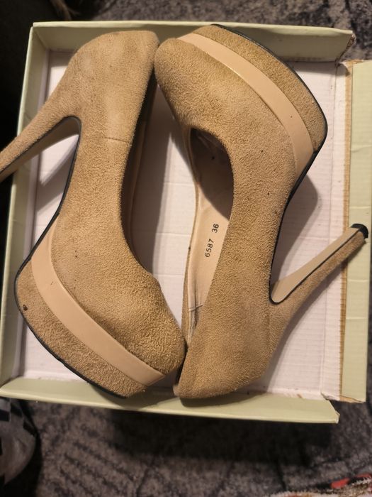 Pantofi damă stare bună