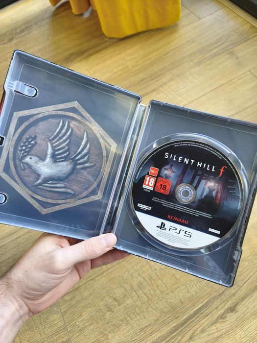 Joc Silent Hill F Playstation 5 + Steelbook