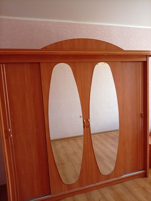Продам шкаф купе