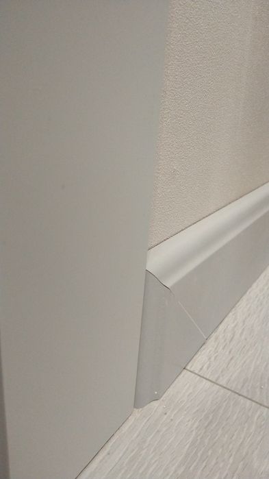 Установка плинтуса. МДФ. Полимер