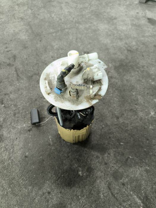 Помпа в резервоар за Hyundai ix35 1.6i