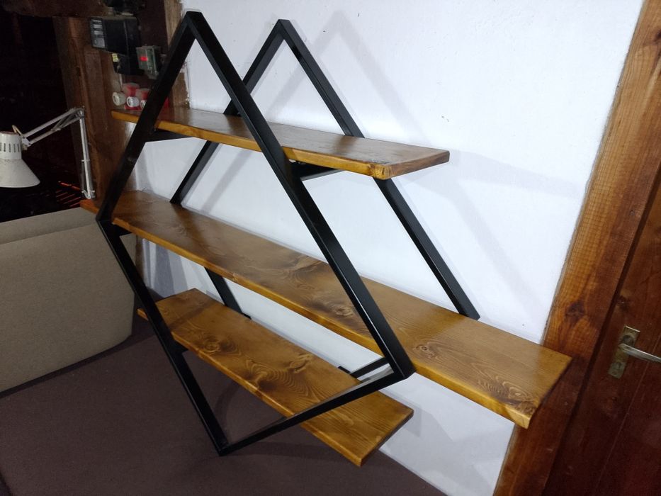 Етажерка за стена