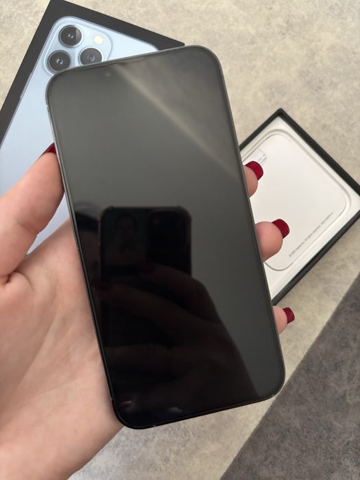 Продам Айфон 13про